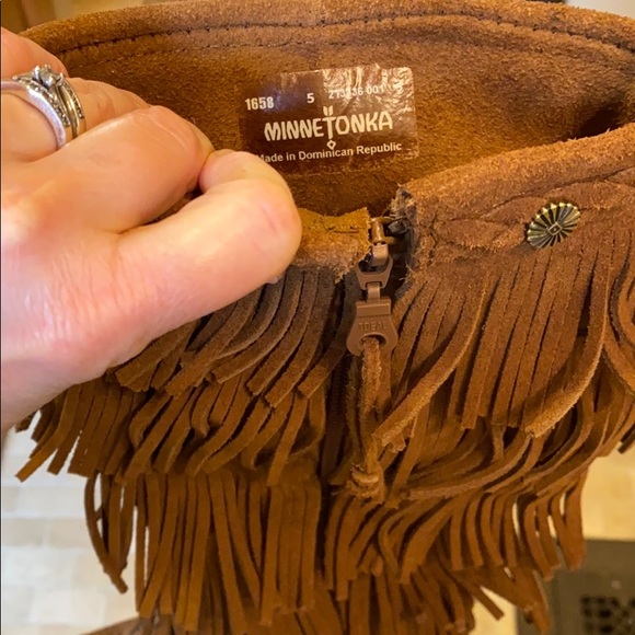 Fringe boots - Picture 2 of 2